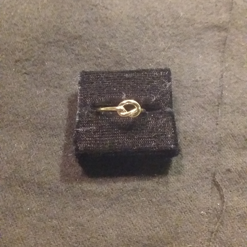 Gold Knot Toe Ring